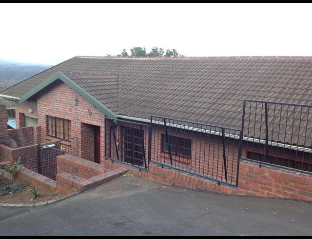 3 BEDROOM SIMPLEX FOR SALE IN PIETERMARITZBURG